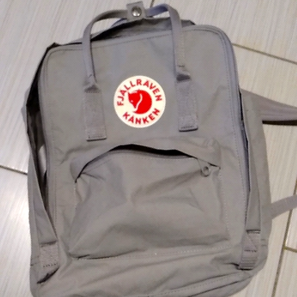 Fjällräven Kånken 13" Laptop Backpack in color "Fog" with Kånken Bottle Pocket